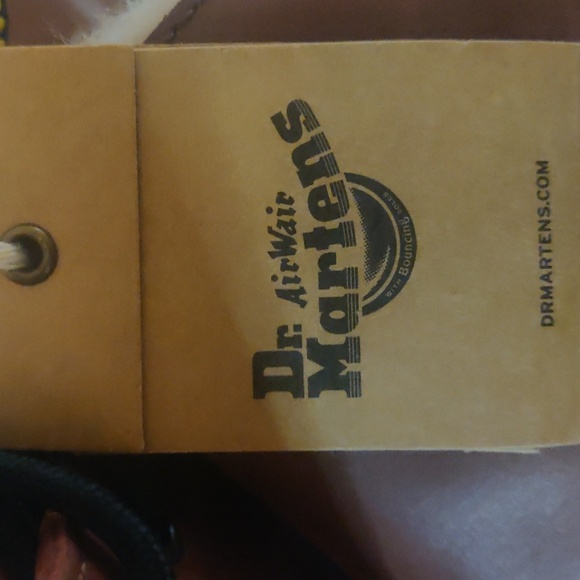 Dr. Martens 1460 8-Eye Serena Boot - Saddle Tan. Size 6 - Picture 12 of 15